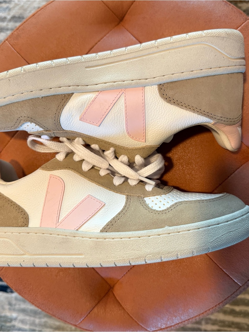 Veja V-10 Sneakers in White, Petale & Sahara - Picture 5 of 6
